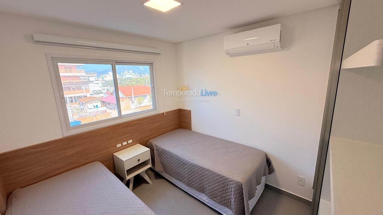 Apartment for vacation rental in Bombinhas (Canto Grande)