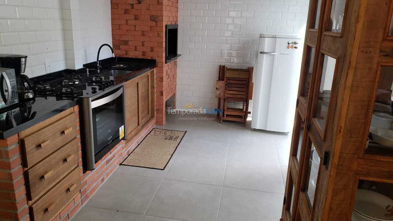 Apartamento para alquiler de vacaciones em Bombinhas (Mariscal)