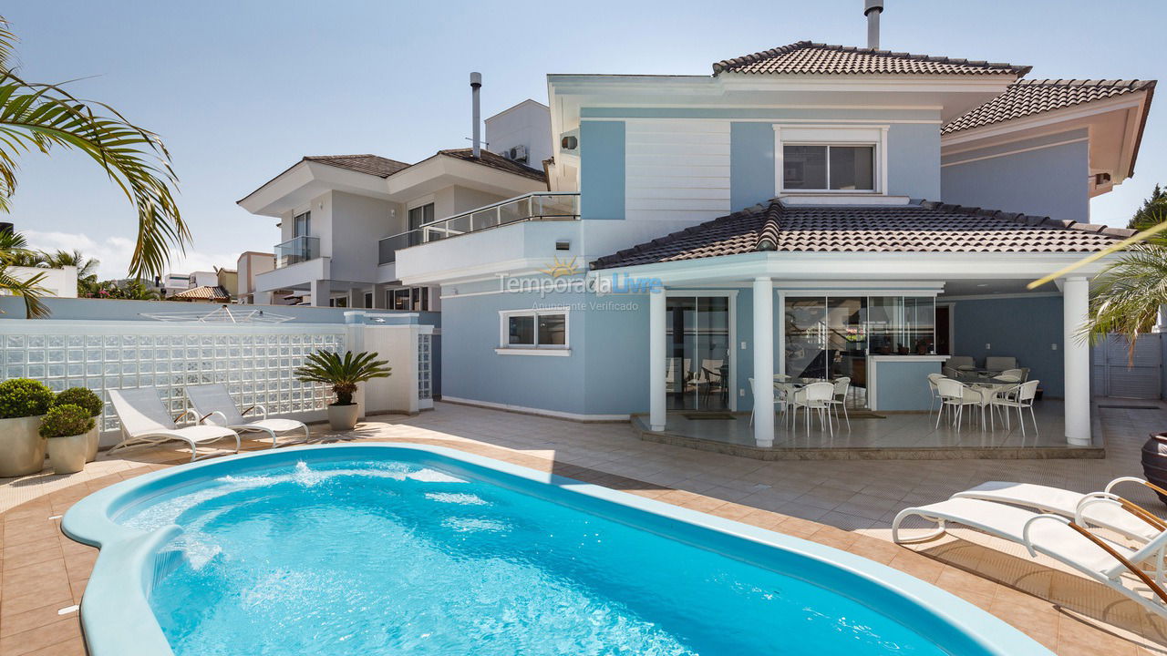 Casa para aluguel de temporada em Florianopolis (Jurerê Internacional)