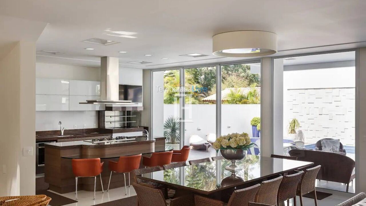Casa para aluguel de temporada em Florianopolis (Jurerê Internacional)