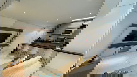 Lindo Apartamento em Pitangueiras, 100 mts da praia