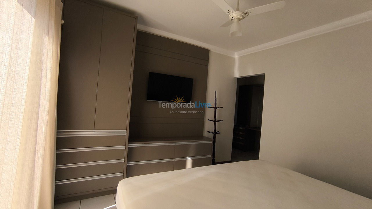 Casa para aluguel de temporada em Itapema (Meia Praia)