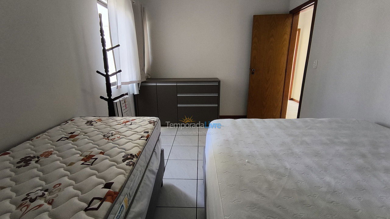 Casa para aluguel de temporada em Itapema (Meia Praia)