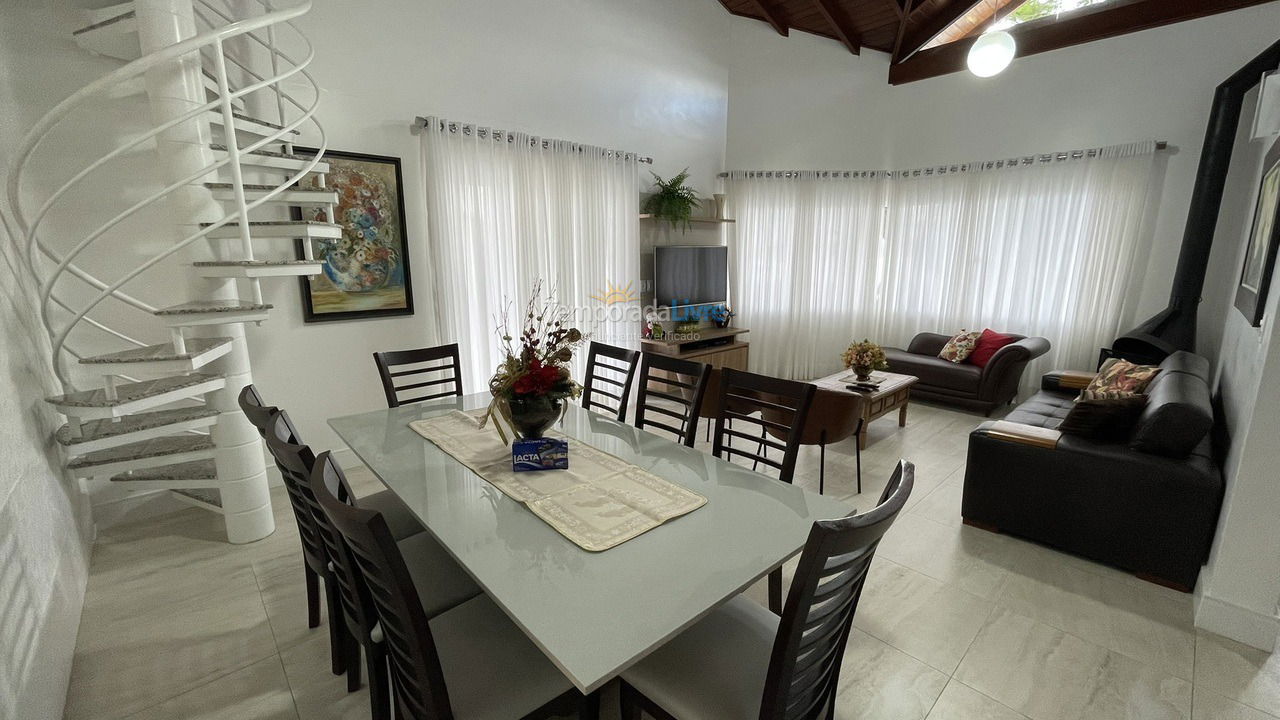 House for vacation rental in Florianopolis (Canasjurê)