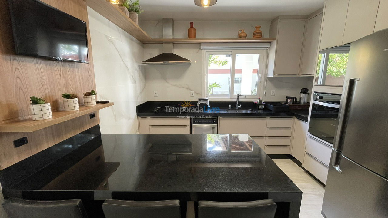 House for vacation rental in Florianopolis (Canasjurê)
