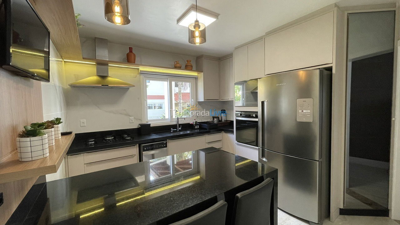 House for vacation rental in Florianopolis (Canasjurê)