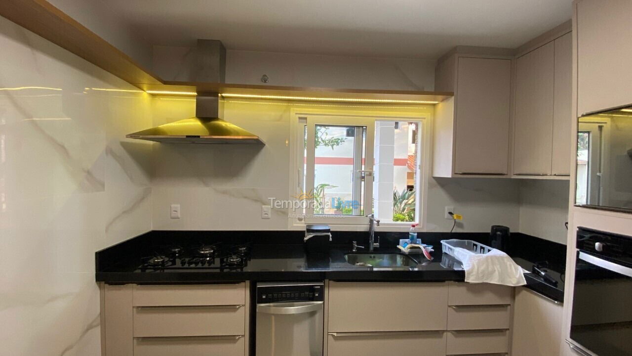 House for vacation rental in Florianopolis (Canasjurê)