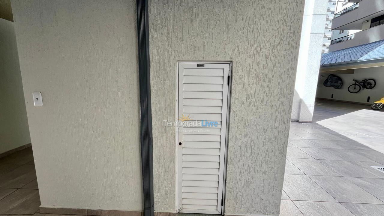 Apartamento para alquiler de vacaciones em Itapema (Meia Praia)