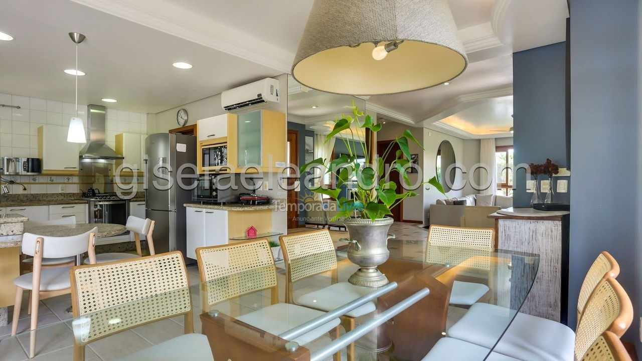 Casa para alquiler de vacaciones em Florianopolis (Jurerê Internacional)