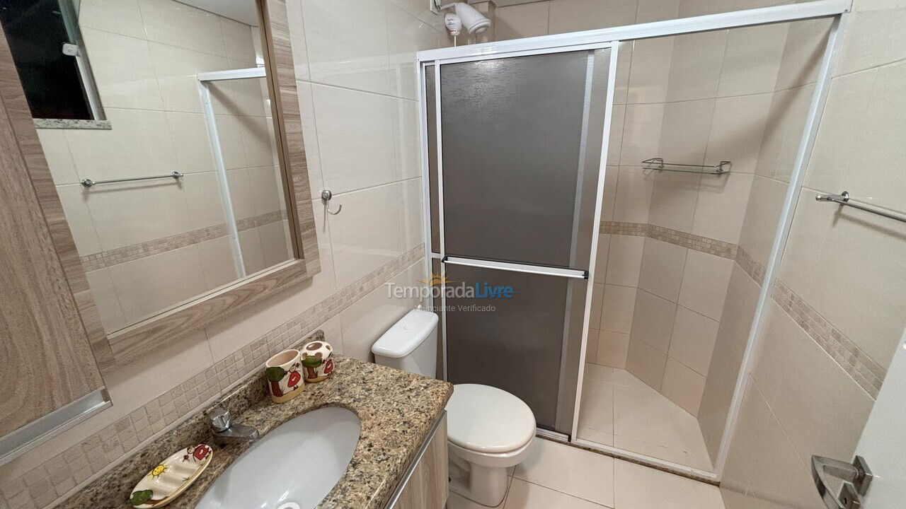 Apartamento para alquiler de vacaciones em Bombinhas (Praia de Bombas)