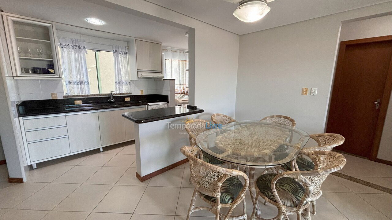 Apartamento para alquiler de vacaciones em Bombinhas (Praia de Bombas)