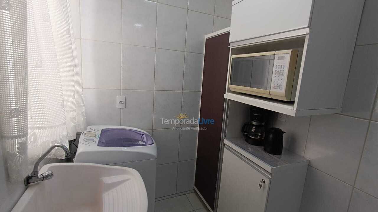 Apartamento para aluguel de temporada em Bombinhas (Praia de Bombas)