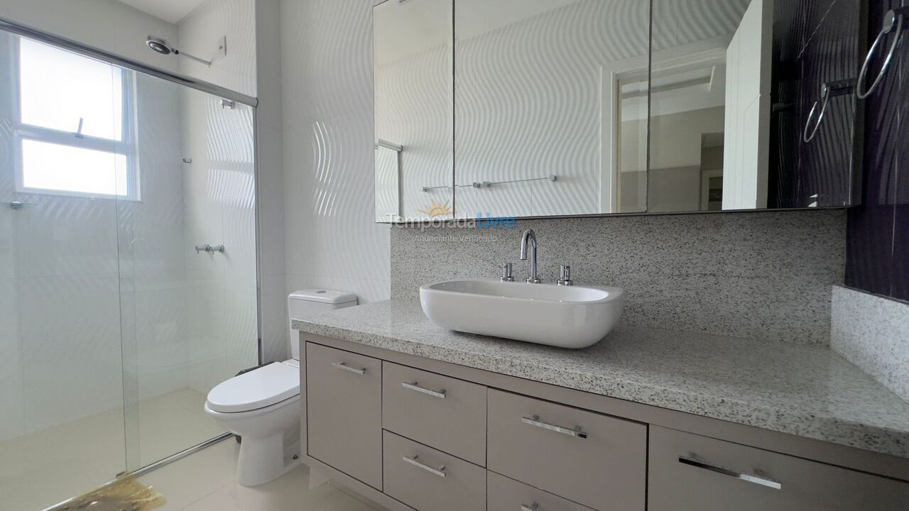 Apartamento para alquiler de vacaciones em Itapema (Meia Praia)