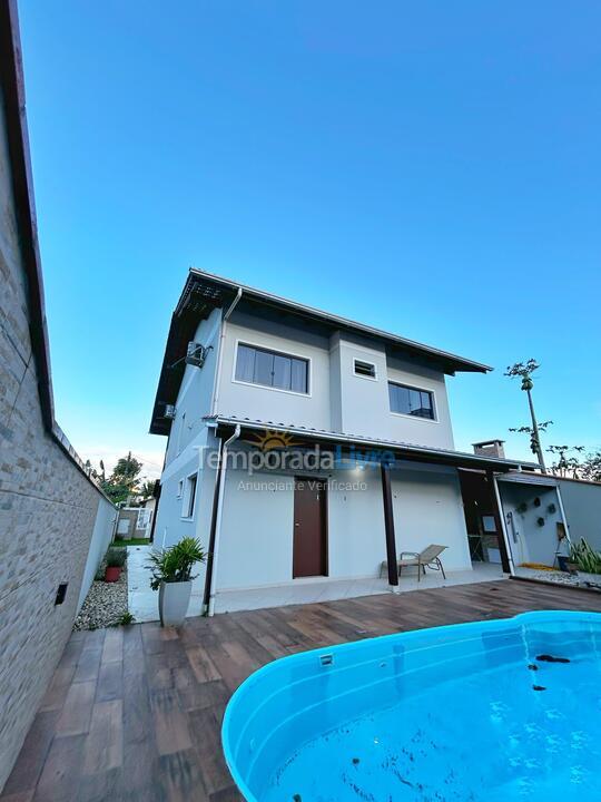 House for vacation rental in Bombinhas (Mariscal)