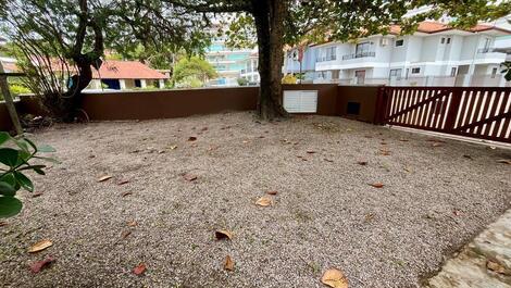 Casa Pé na Areia no Costão de Bombas para 15 pessoas