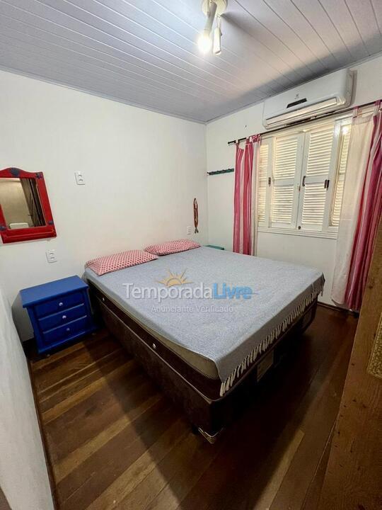 House for vacation rental in Bombinhas (Praia de Bombas)