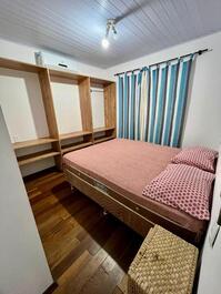 House on the seafront in Costão de Bombas for 8 people
