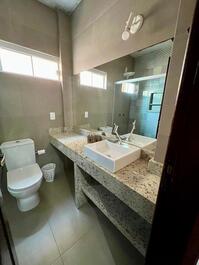 House on the seafront in Costão de Bombas for 8 people