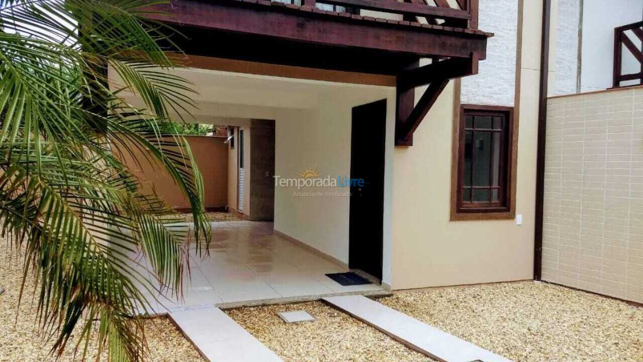Casa para aluguel de temporada em Bombinhas (Canto Grande)