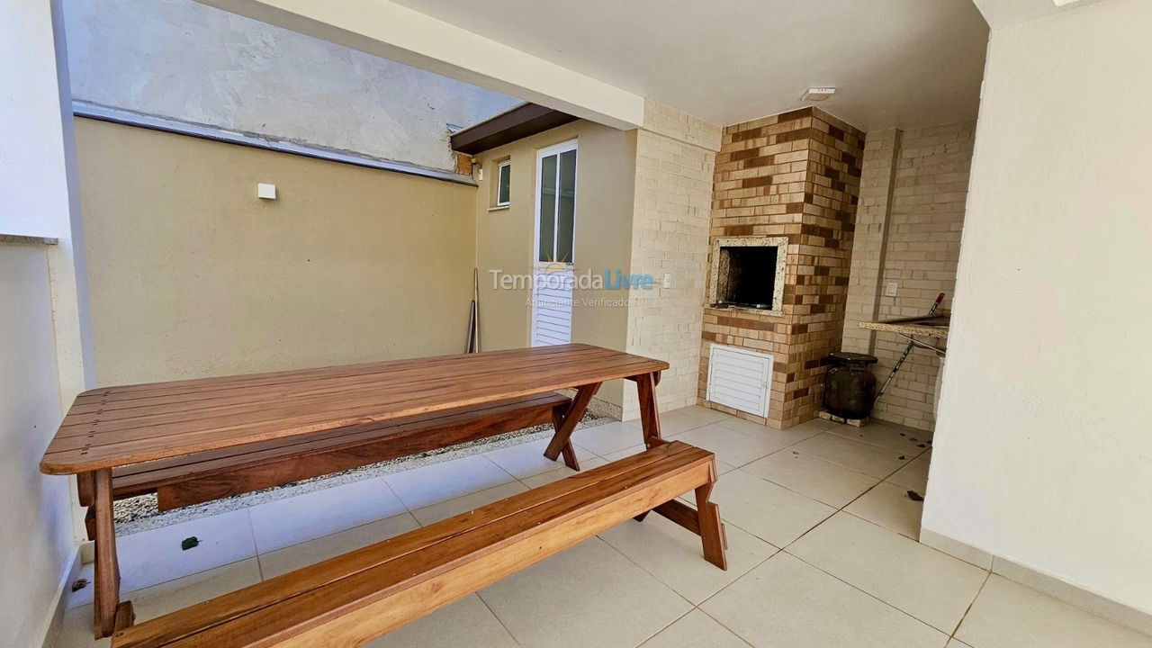 Casa para aluguel de temporada em Bombinhas (Canto Grande)