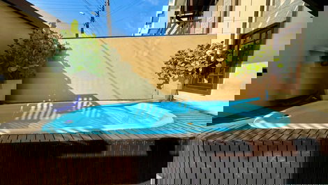 Sobrado com Piscina 6 Pessoas
