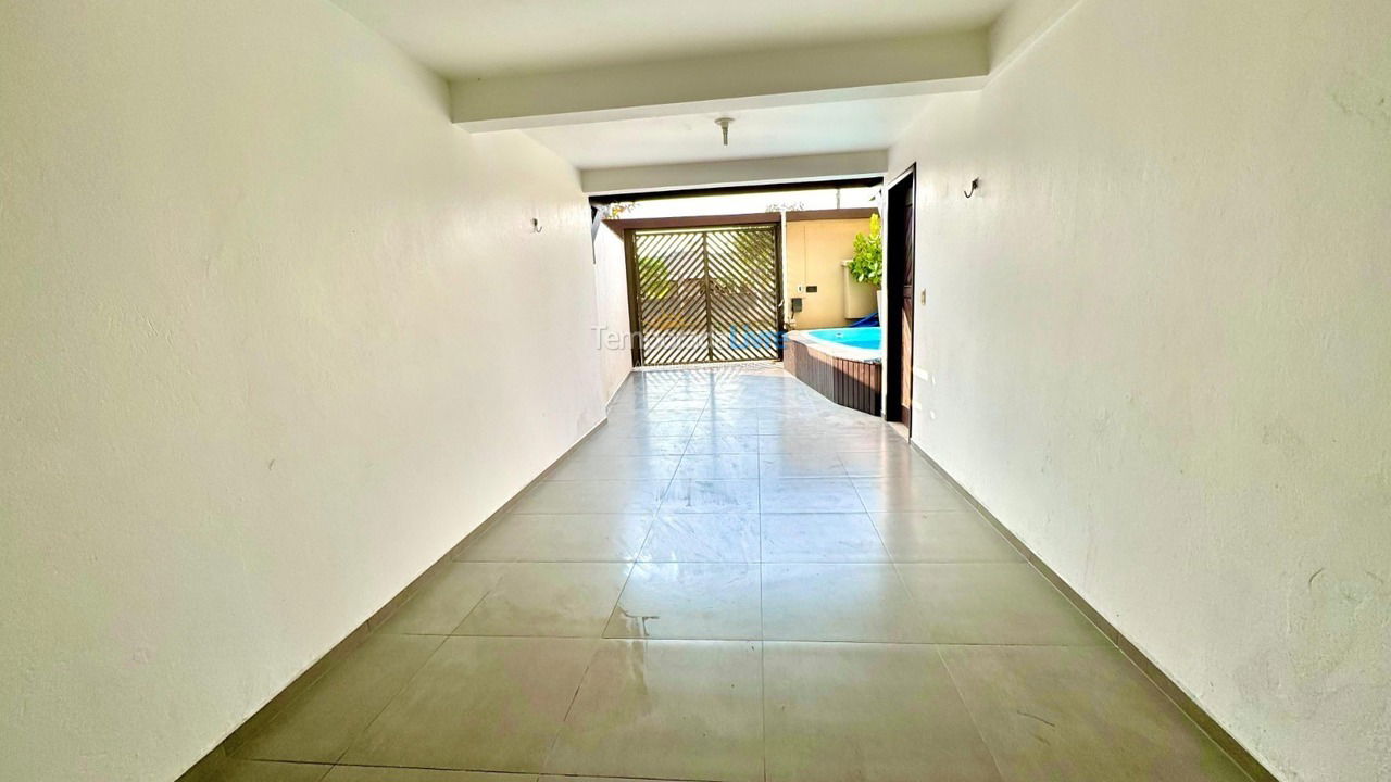 Casa para aluguel de temporada em Bombinhas (Canto Grande)