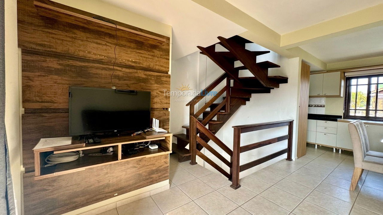 Casa para aluguel de temporada em Bombinhas (Canto Grande)
