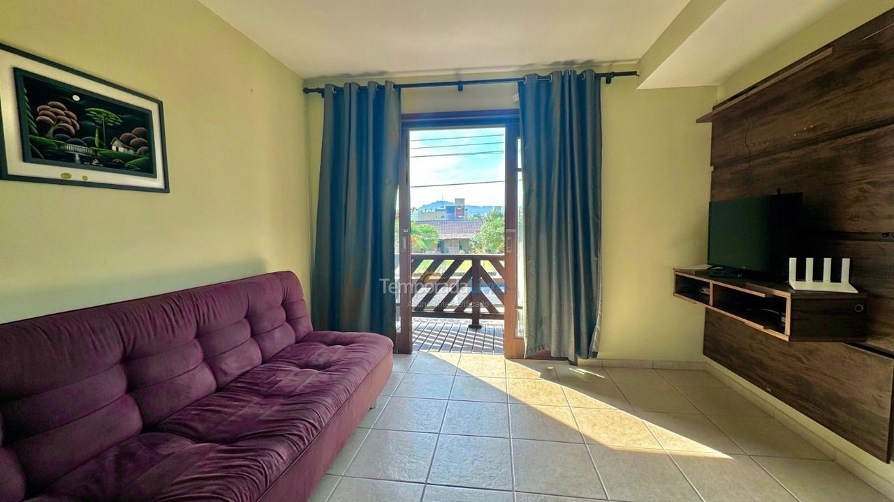 Casa para aluguel de temporada em Bombinhas (Canto Grande)