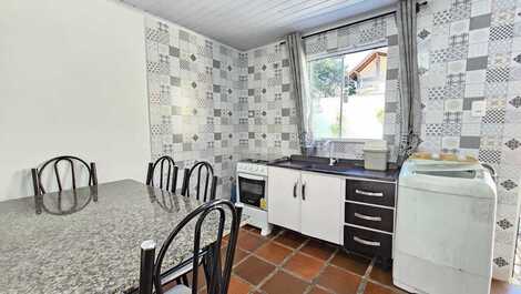 House with pool sleeps 12 people 600 meters from the sea in Mariscal