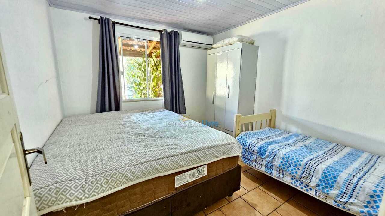 House for vacation rental in Bombinhas (Mariscal)