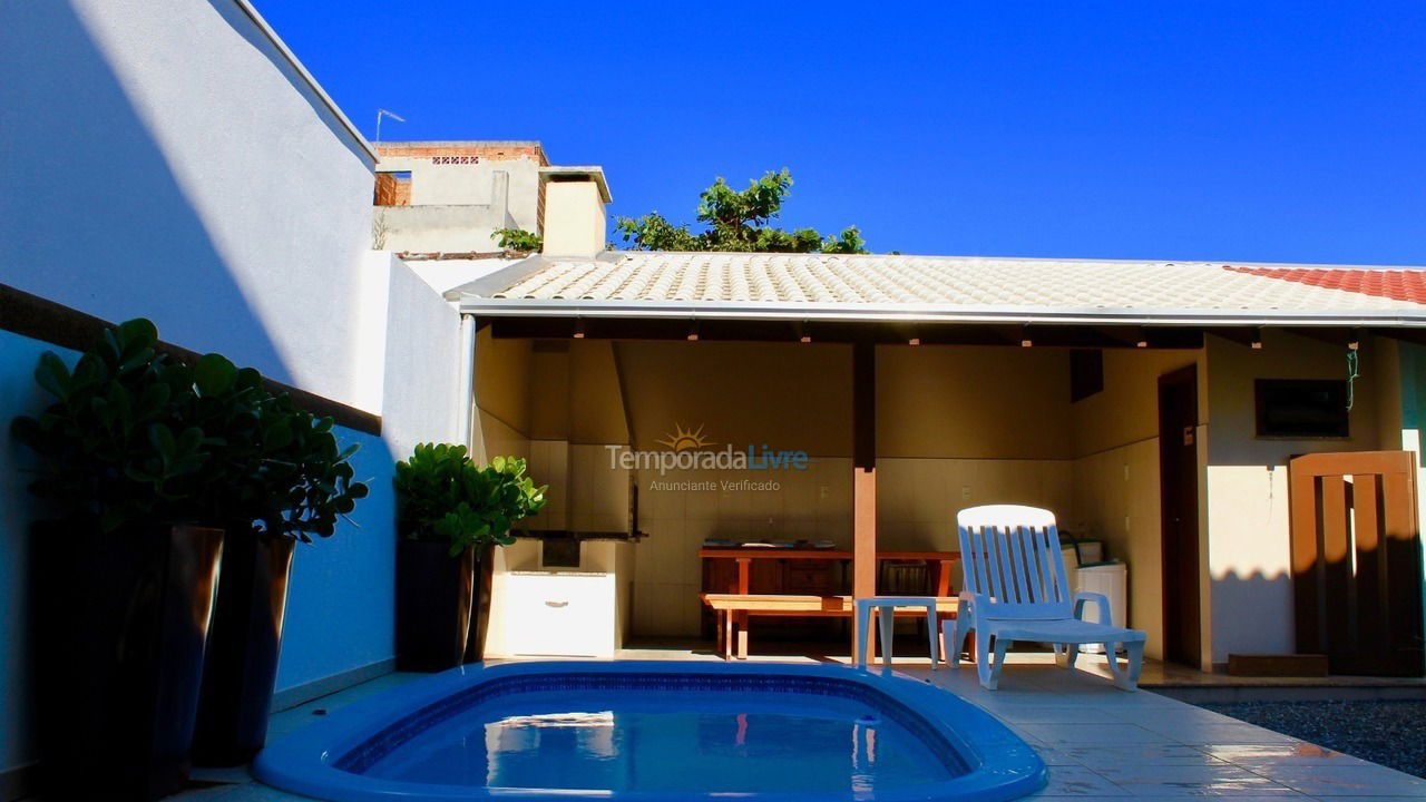 Casa para aluguel de temporada em Bombinhas (Mariscal)