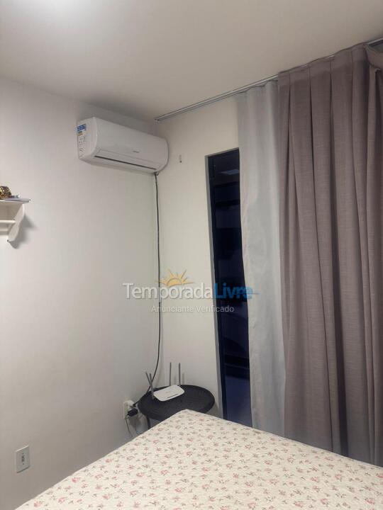 Apartamento para aluguel de temporada em Itapema (Meia Praia)