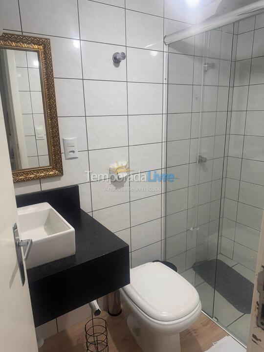 Apartamento para aluguel de temporada em Itapema (Meia Praia)