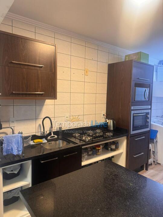 Apartamento para aluguel de temporada em Itapema (Meia Praia)