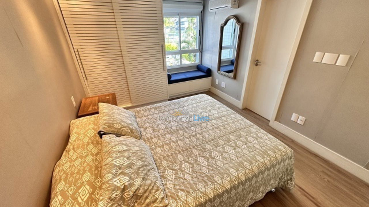 Apartamento para alquiler de vacaciones em Florianópolis (Praia Brava)