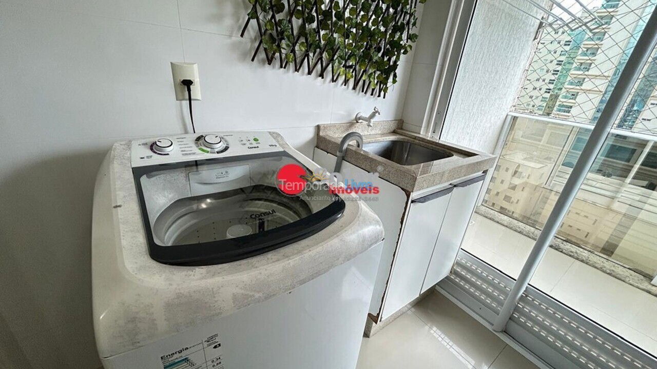 Apartamento para aluguel de temporada em Itapema (Meia Praia)