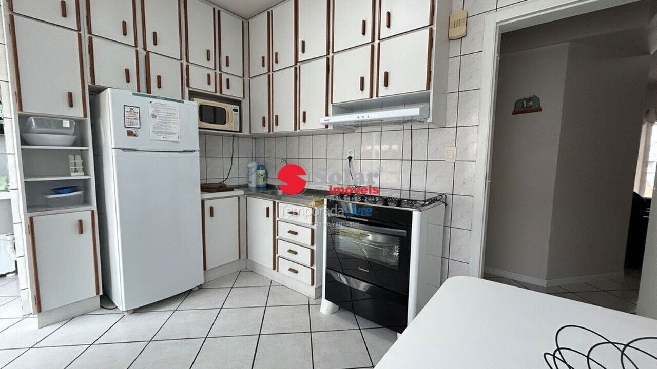 Apartment for vacation rental in Itapema (Meia Praia)