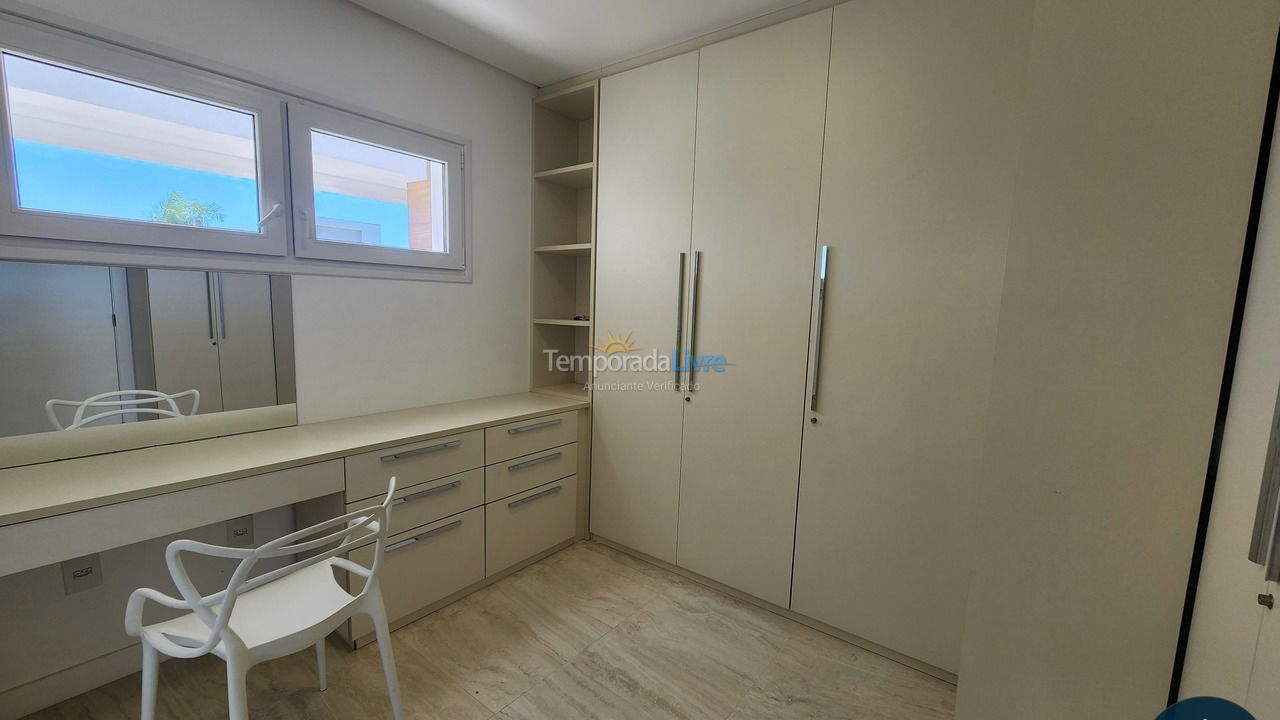 Casa para alquiler de vacaciones em Florianopolis (Jurerê Internacional)