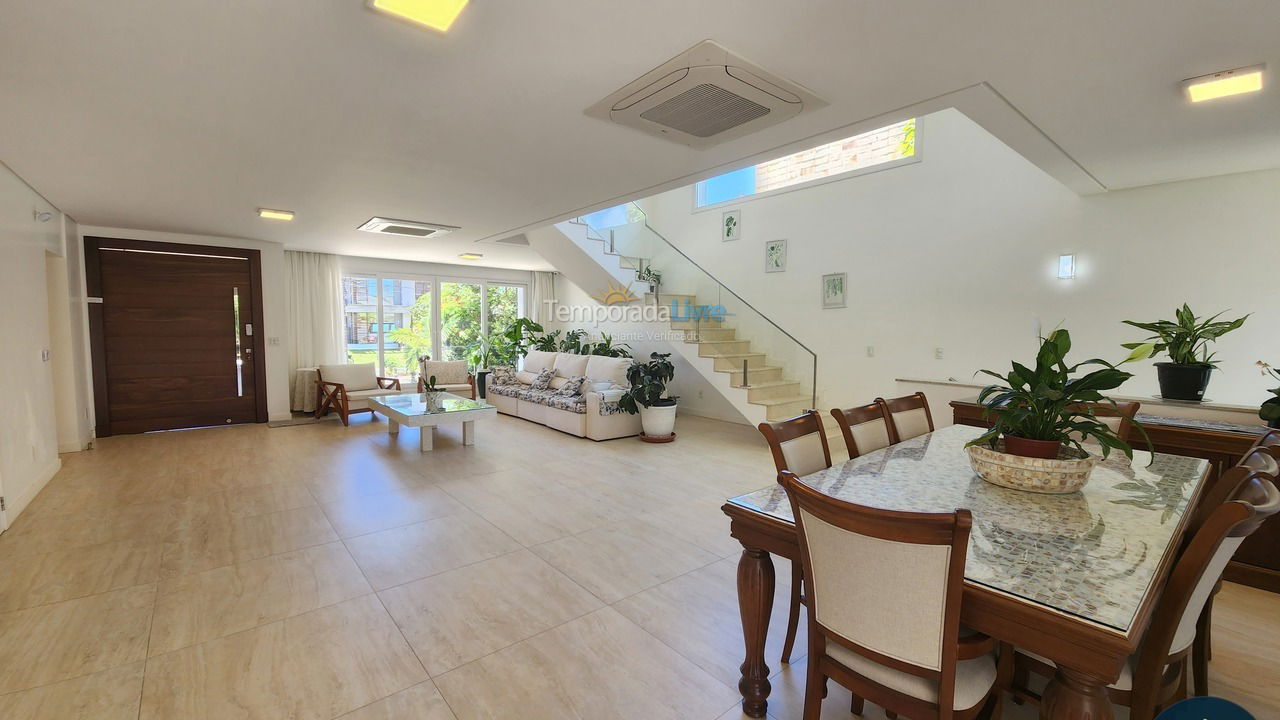 Casa para alquiler de vacaciones em Florianopolis (Jurerê Internacional)