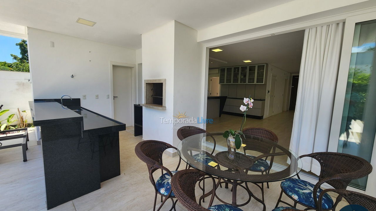 Casa para alquiler de vacaciones em Florianopolis (Jurerê Internacional)