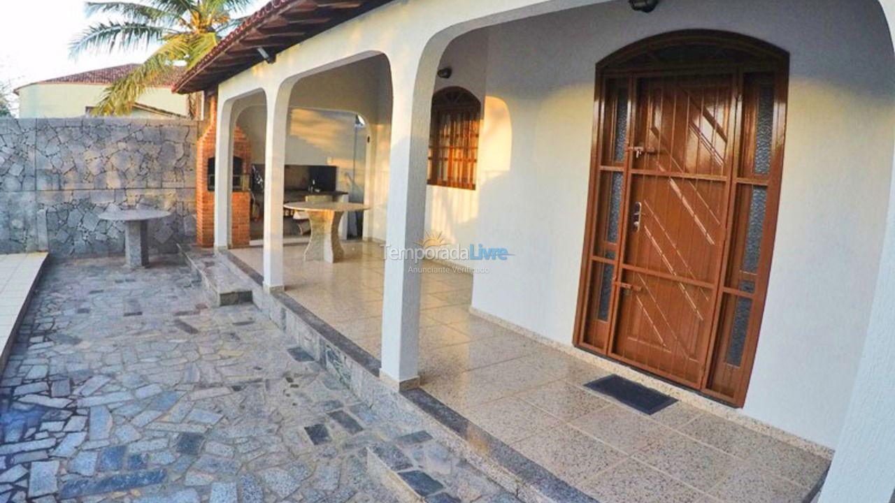 Casa para aluguel de temporada em Guarapari (Enseada Azul)