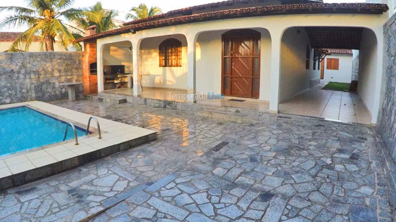 Casa para aluguel de temporada em Guarapari (Enseada Azul)