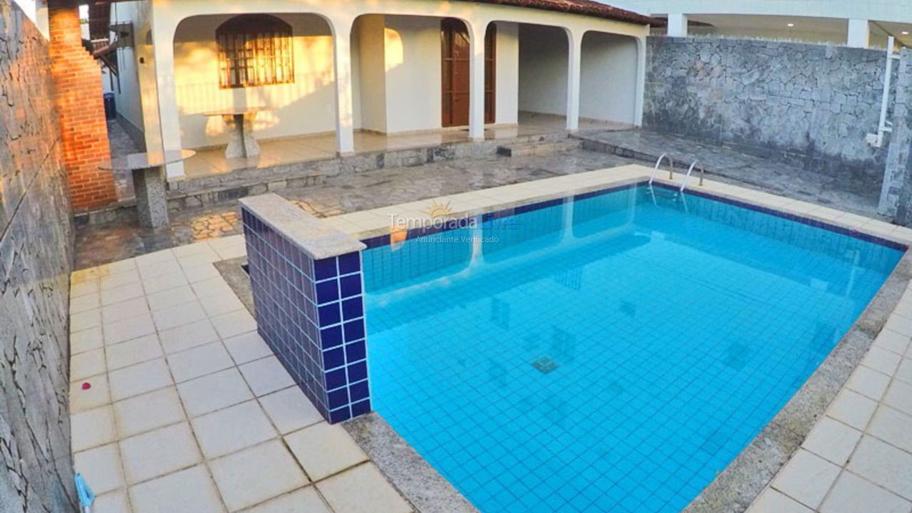 Casa para aluguel de temporada em Guarapari (Enseada Azul)