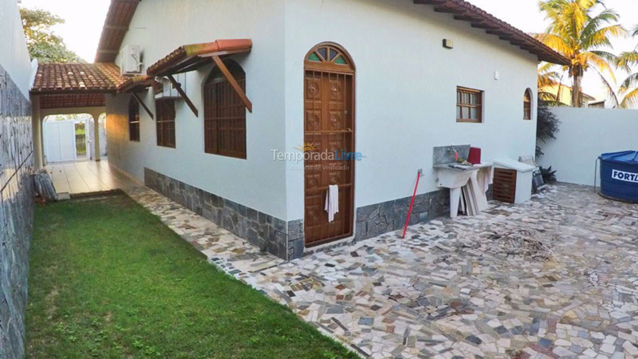 Casa para aluguel de temporada em Guarapari (Enseada Azul)