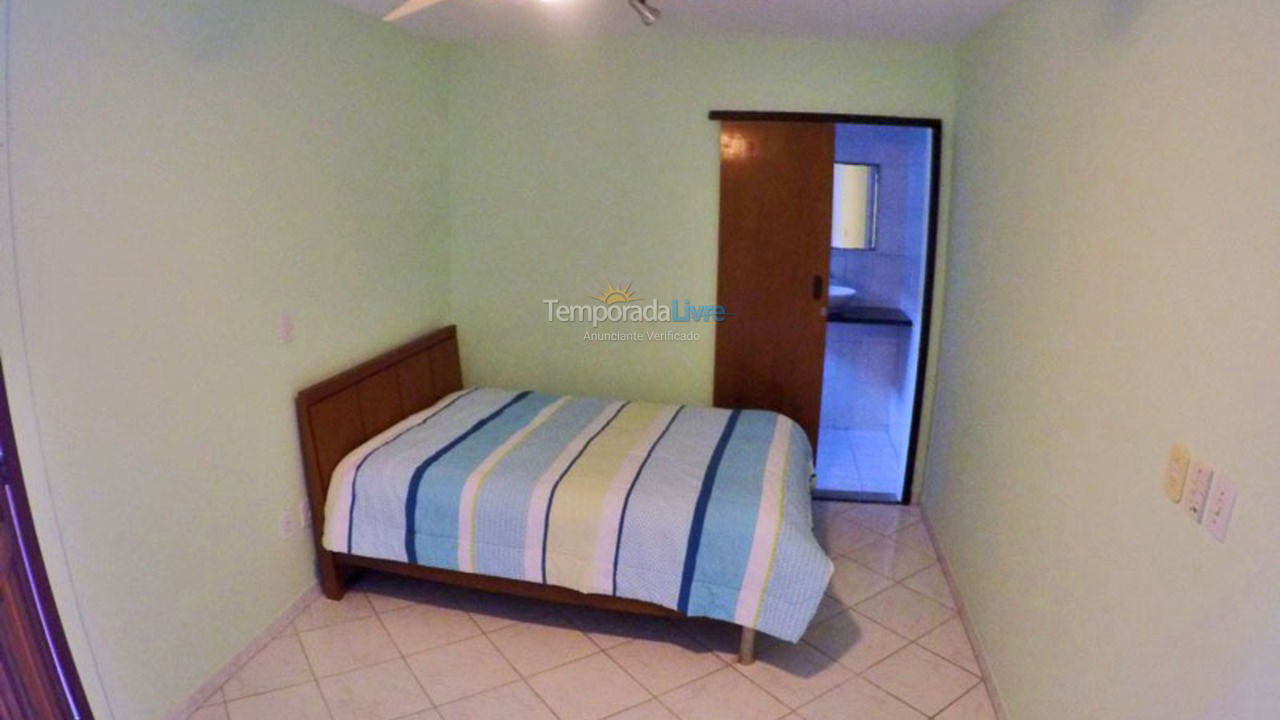 Casa para aluguel de temporada em Guarapari (Enseada Azul)