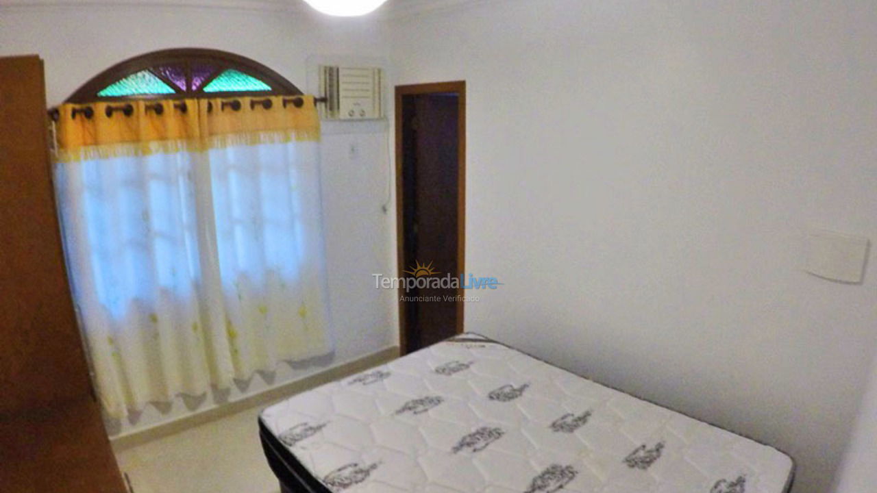 Casa para aluguel de temporada em Guarapari (Enseada Azul)