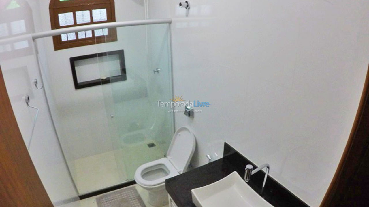 Casa para aluguel de temporada em Guarapari (Enseada Azul)