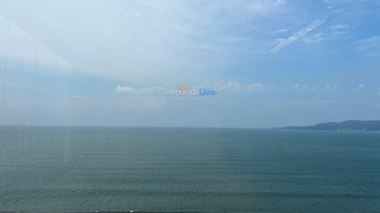 Apartment for vacation rental in Itapema (Meia Praia Quadra do Mar)