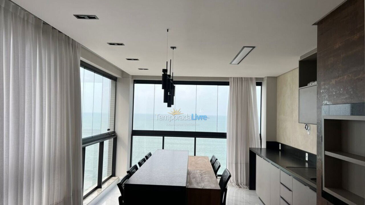 Apartment for vacation rental in Itapema (Meia Praia Quadra do Mar)