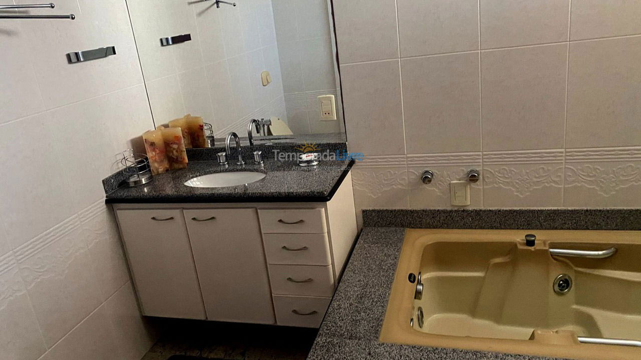 Apartment for vacation rental in Guarapari (Enseada Azul)